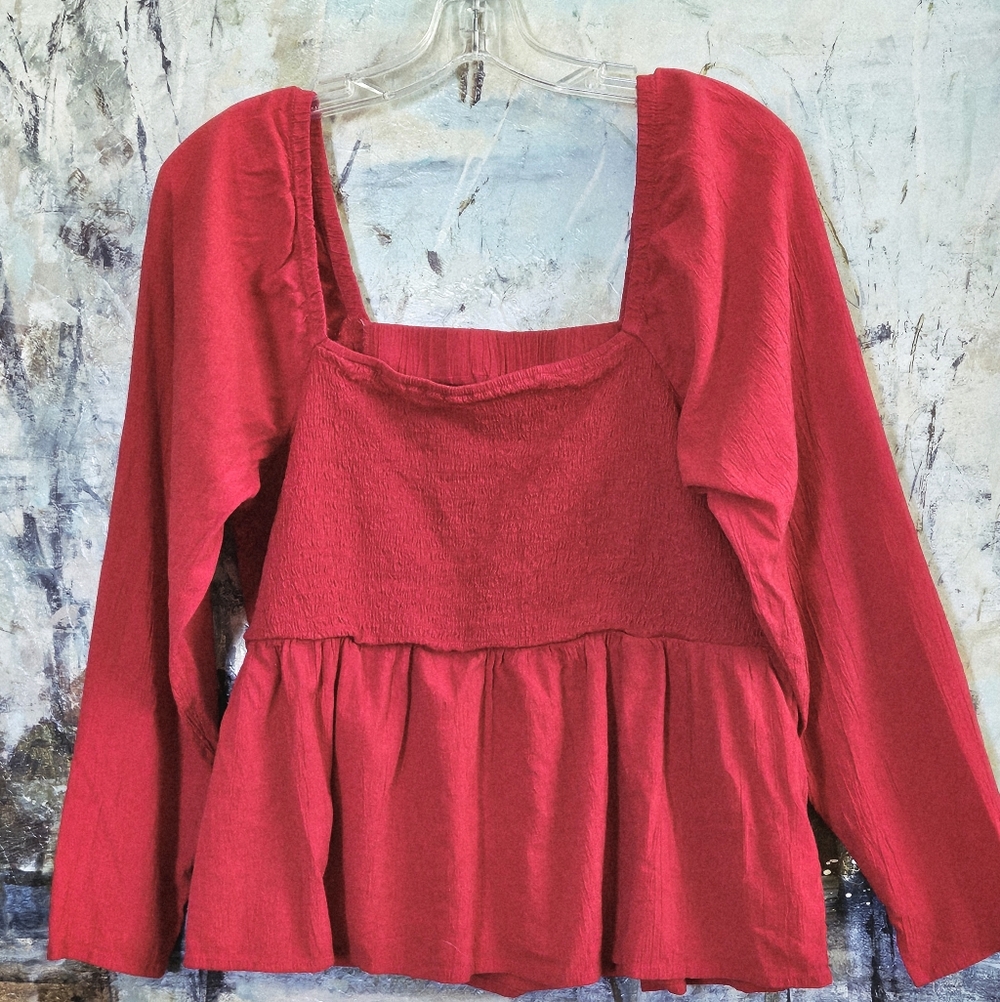 Old Navy Smocked Bodice Peplum Hemline Long Sleeves Cotton Crepe Top XL in Red
